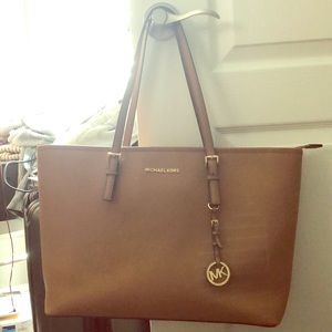 Michael Kors Jetset large tote